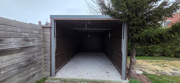 Garage 2.jpg